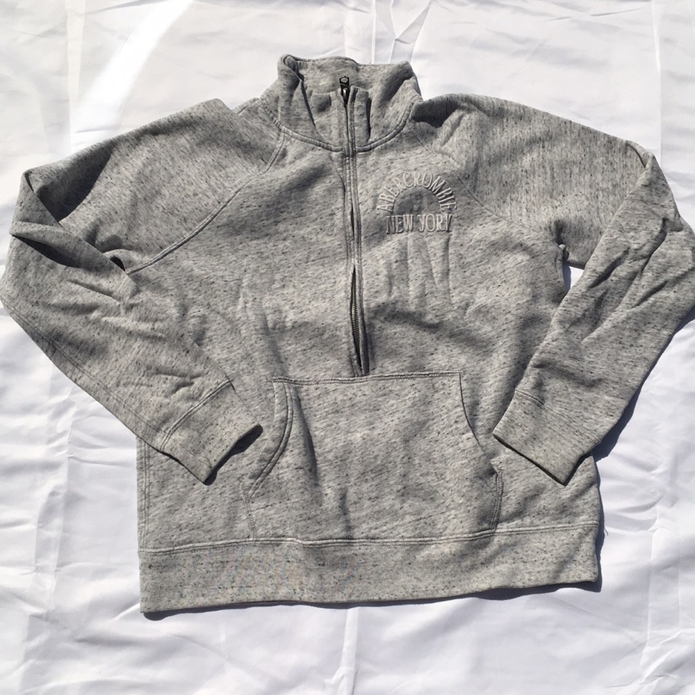 Abercrombie & Fitch zipped sweater - Picture 1 of 4